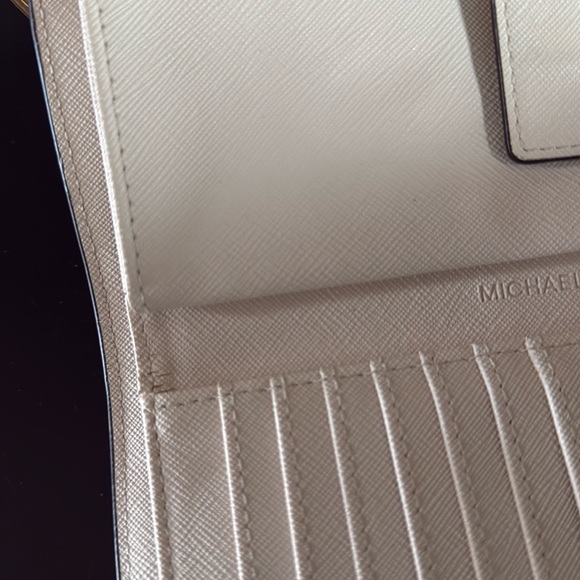 Michale Kors Jet Set Doublee Zip Wristlet Wallet - Picture 12 of 13